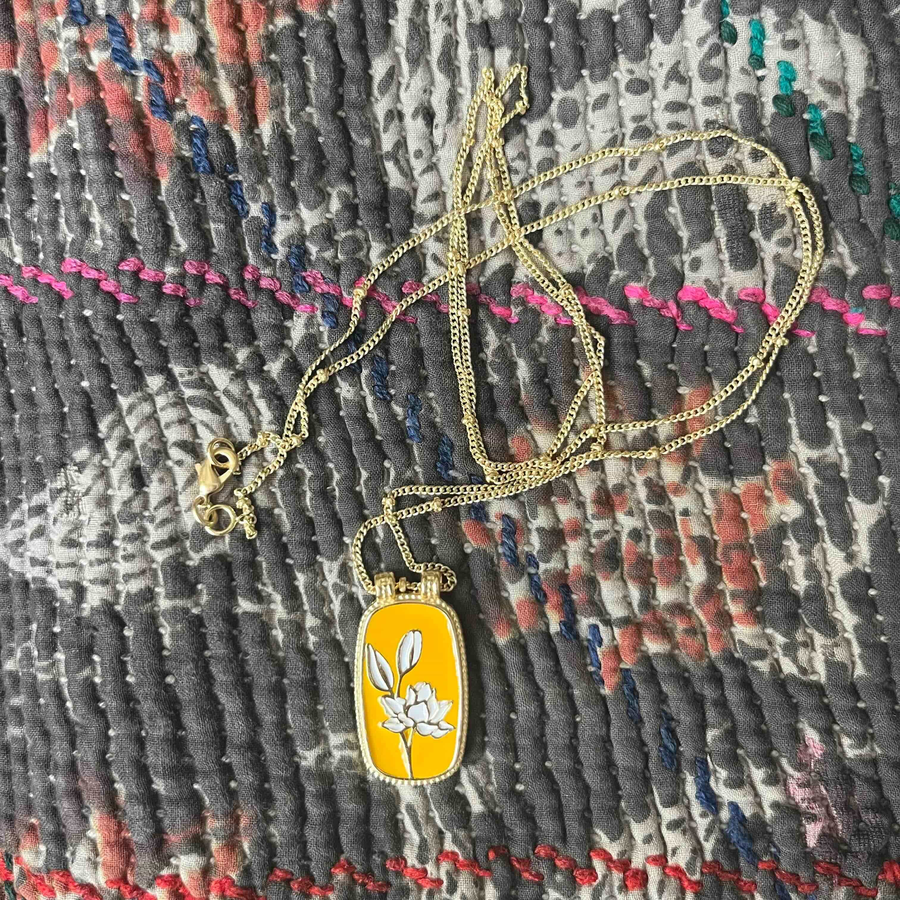 Louisemshop Collier Lotus - Jaune