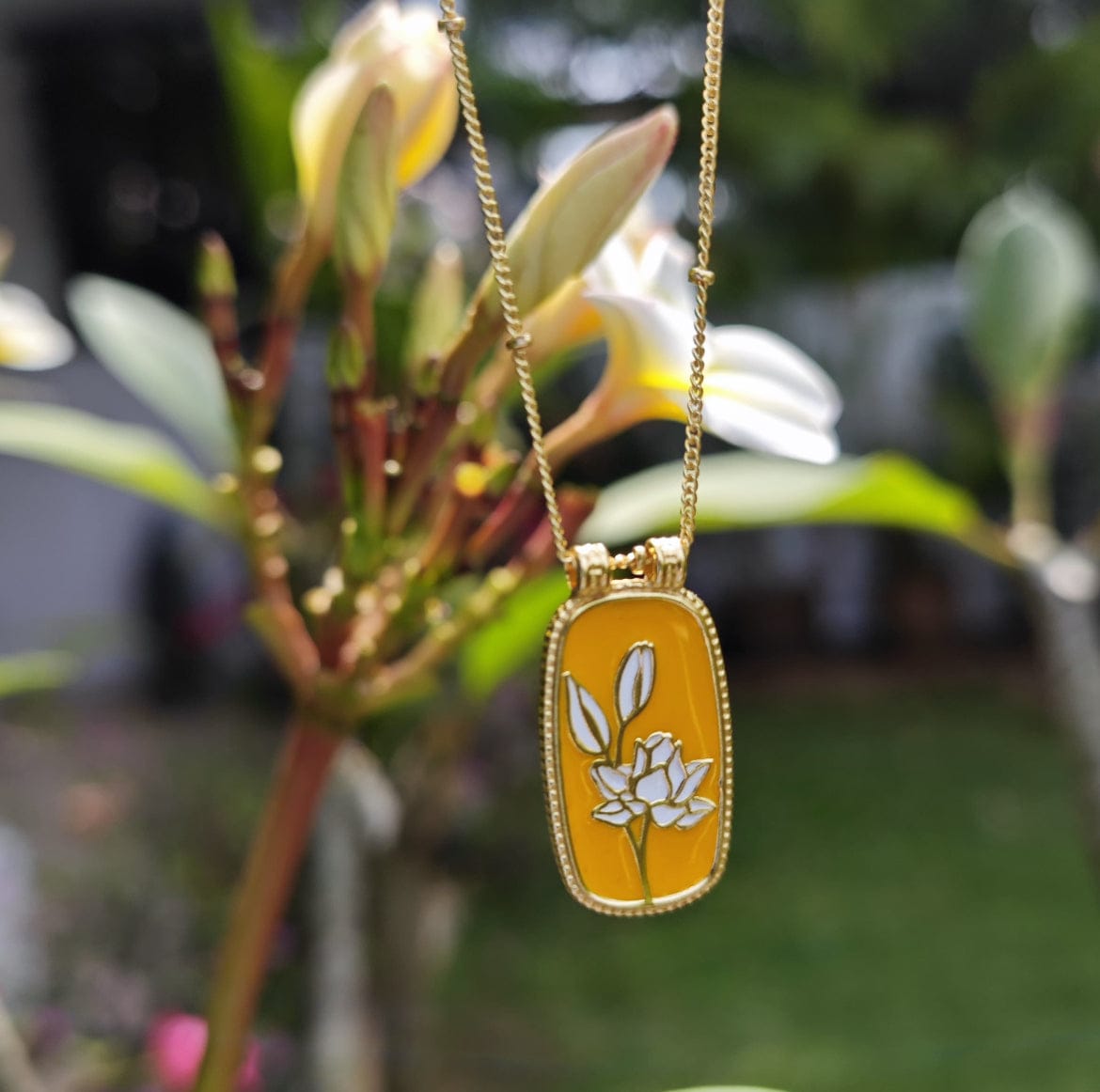 Louisemshop Collier Lotus - Jaune