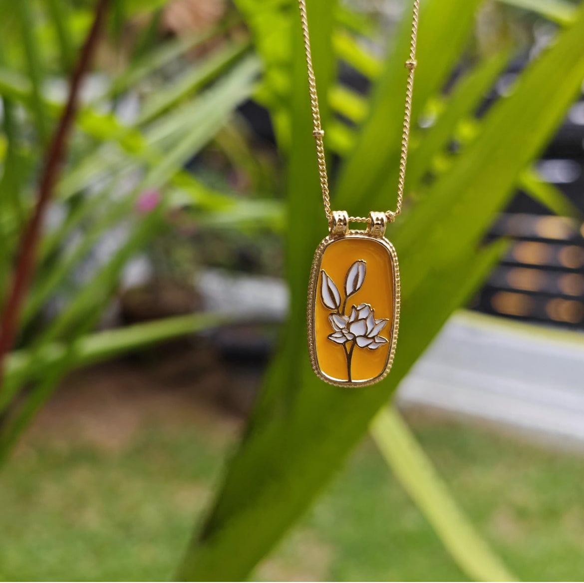 Louisemshop Collier Lotus - Jaune