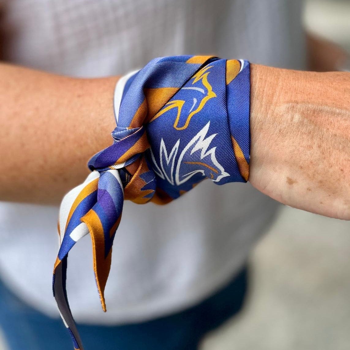 Louisemshop Twilly en soie – Saphir