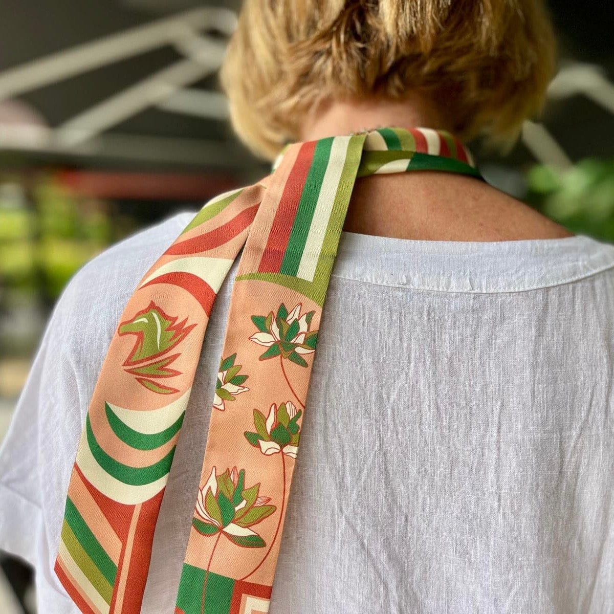 Twilly en soie – Corail | Dessiné par LouiseM